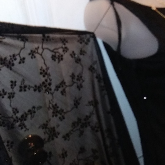 Fab black evening dress embroidered w/ jet fabri - Picture 6 of 11